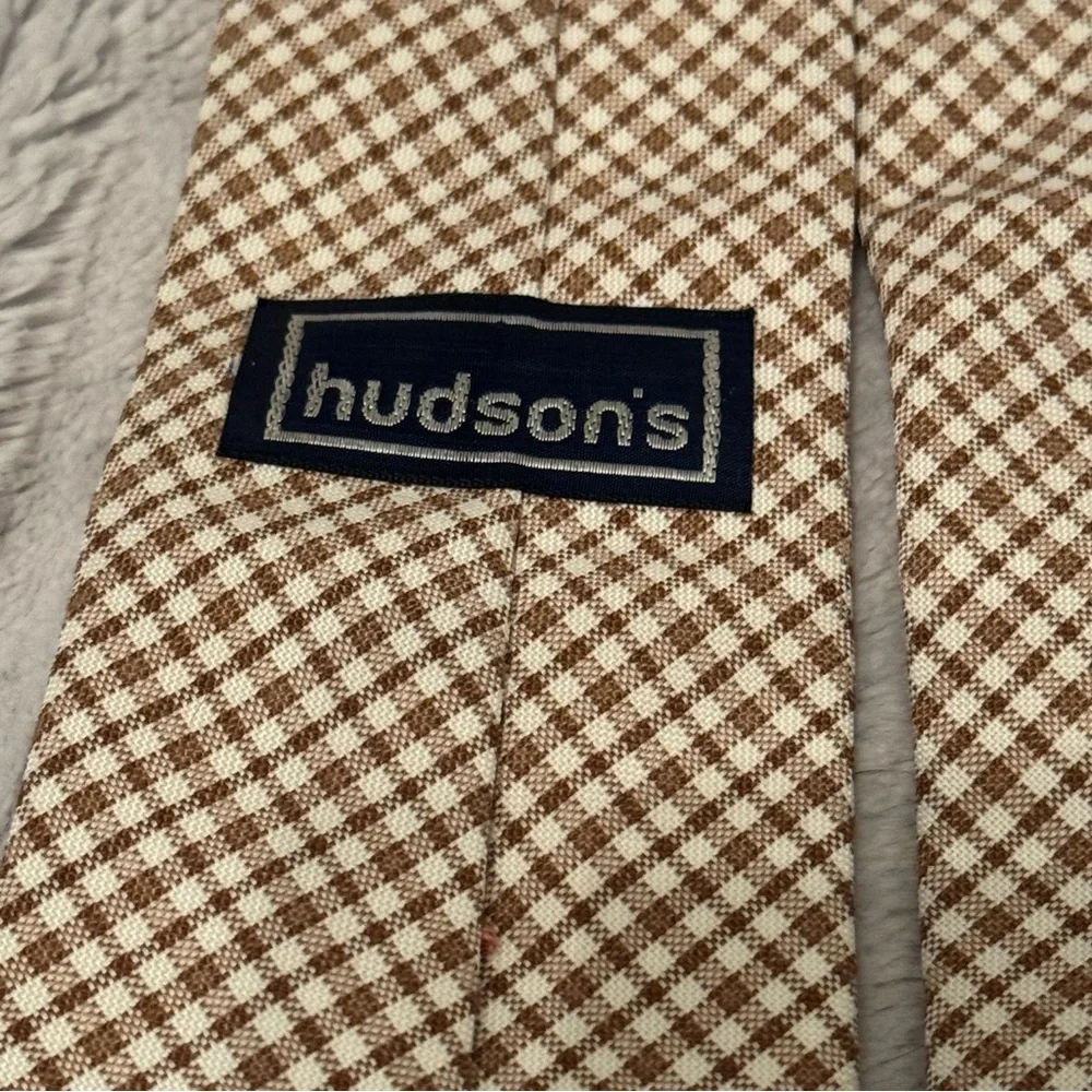 Hudson’s Vintage Classic Brown Checkered‎ Tie